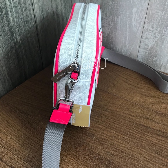 Michael Kors Fulton Sport LG EW Xbody Neon Pink - Picture 6 of 8